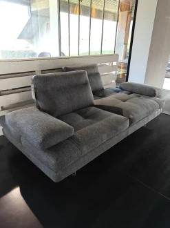 Divano Lineare Toby wing di Calia a prezzo scontato