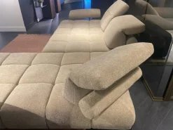 Divano moderno modello Skyline scontato