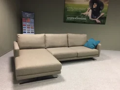 Divano moderno tessuto Bridge di Excò con sconto del - 50%