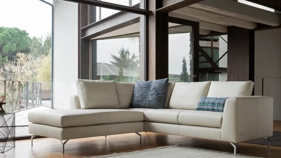 Divano moderno tessuto Duke di Doimo salotti con sconto del - 30%