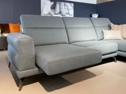 Divano moderno tessuto Lambert di Le comfort con sconto del - 40%