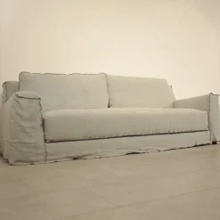 Divano moderno tessuto Loll di Gervasoni con sconto del - 35%