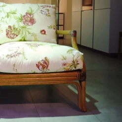 Divano Ortensia tessuto in misto piuma Artigianale in Offerta Outlet