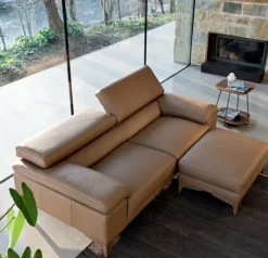 Divano Paris con pouf Doimo salotti scontato