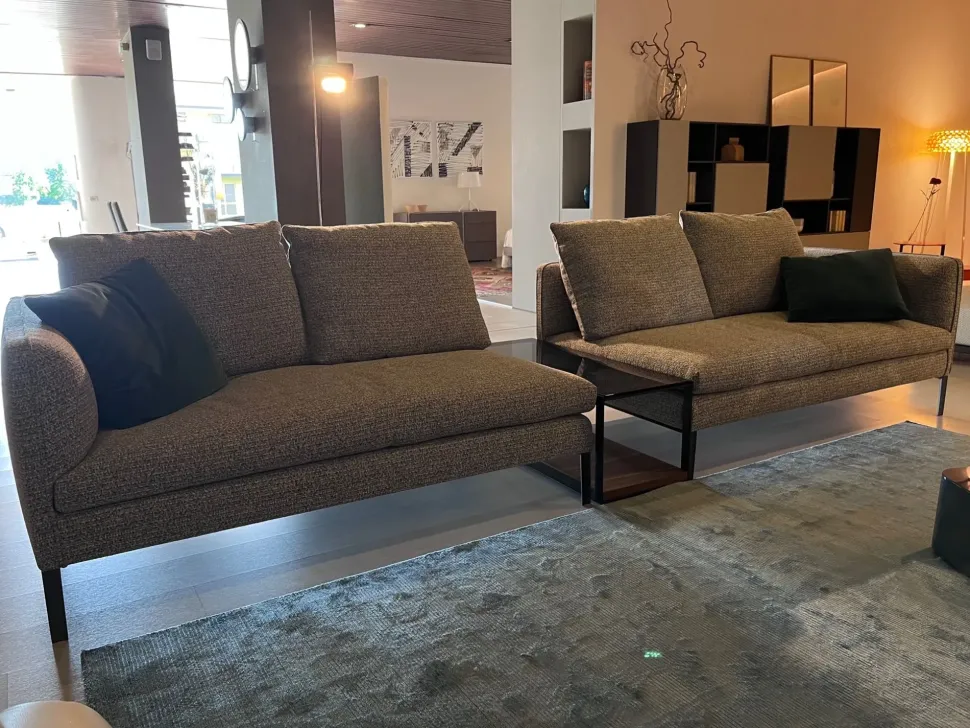 Divano Paul Molteni & c a PREZZO OUTLET scontato del 30%
