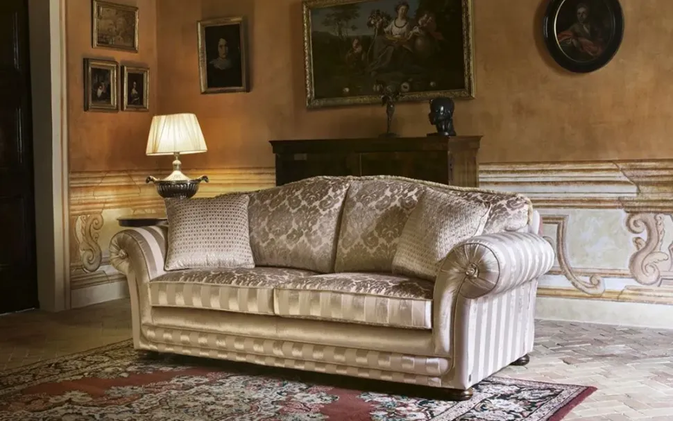 Divano pronta consegna come in foto. MD Work a prezzi vantaggiosi!