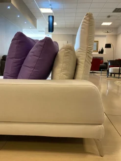 Divano Upper in Tessuto sfoderabile  di Samoa scontato 53%