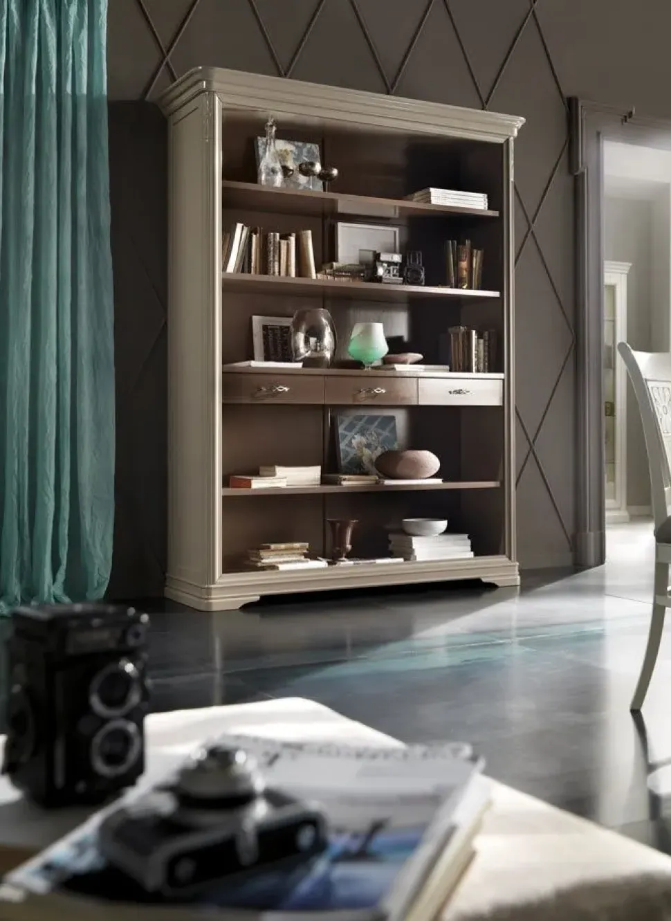 Libreria Artigiani veneti in legno a prezzo scontato: scopri Libreria laccata mod.canterbury in promo-sconto del 50%