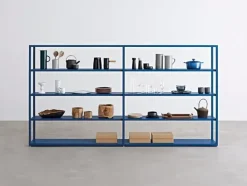 Libreria Freestanding blu denim in stile design di Desalto in OFFERTA OUTLET