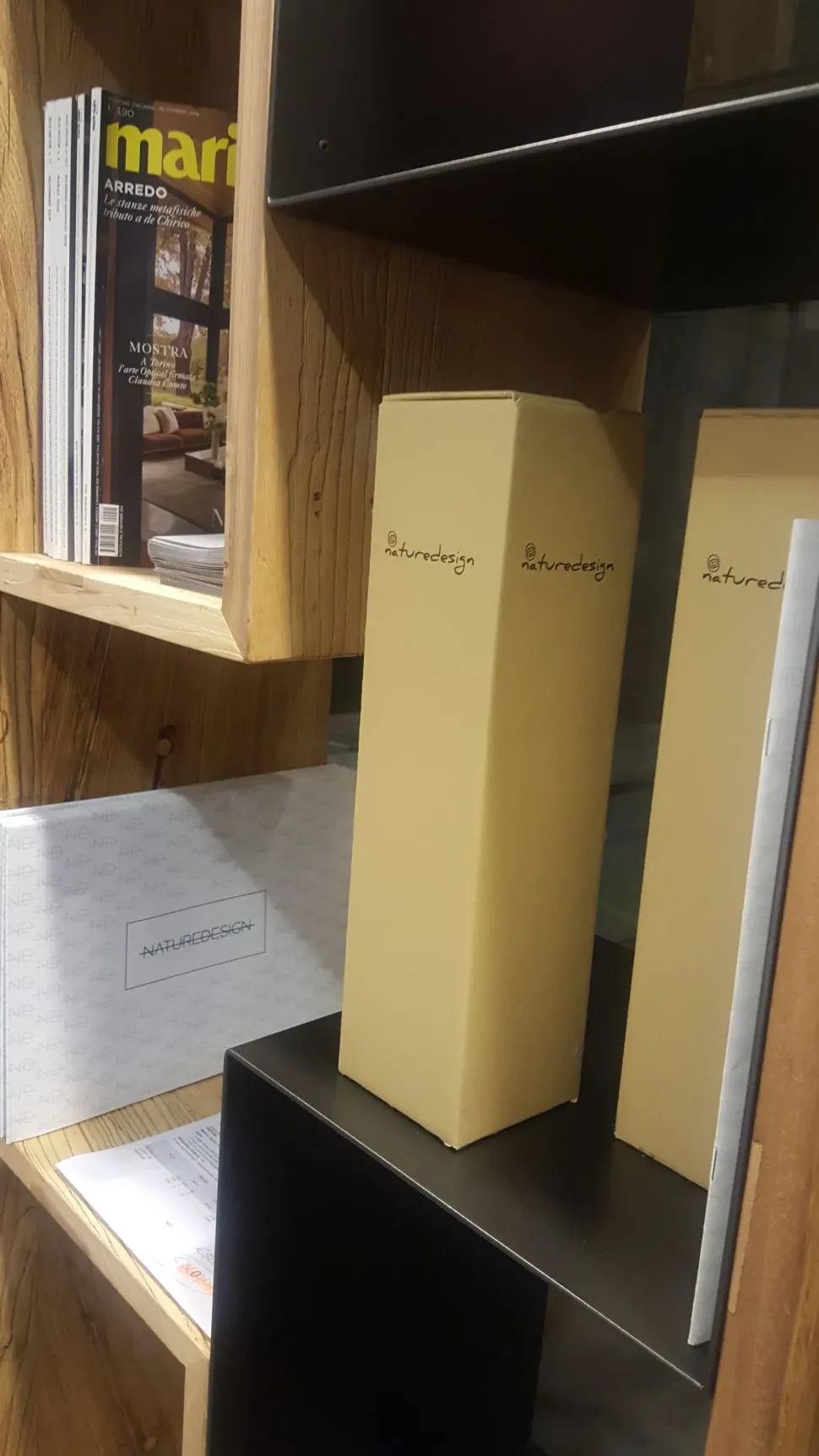 Libreria Gemini stile design di Nature design scontata del 35%