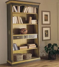 Libreria Libreria laccata a tempera in promo-sconto del 50% stile classico Libreria laccata a tempera in promo-sconto del 50% di Artigianale in offerta