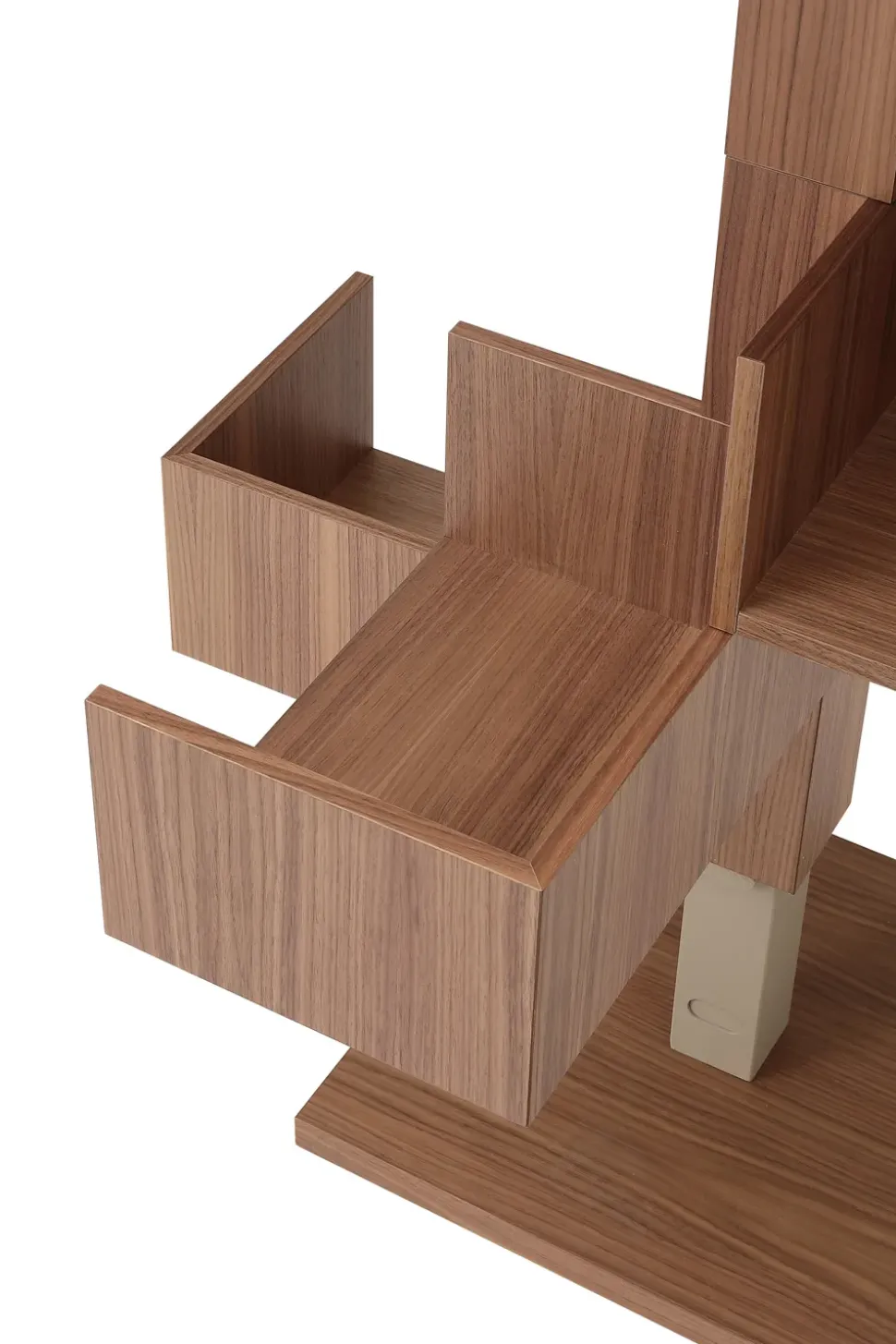 Libreria modello F4/ tree form 43 di Forme’s a prezzo riservato