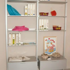 Libreria modello Libreria design moderno a parete di Calligaris a prezzo riservato