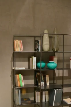 Libreria Optic stile moderna di Bonaldo scontata del 42%