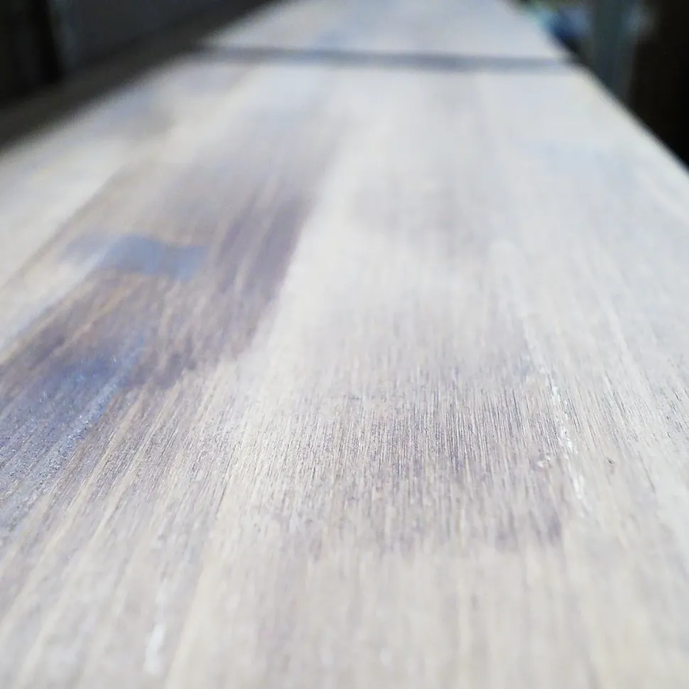 Libreria Outlet etnico in legno scontata -28%: scopri Libreria industriial con ante recicle e piani ossido cemento