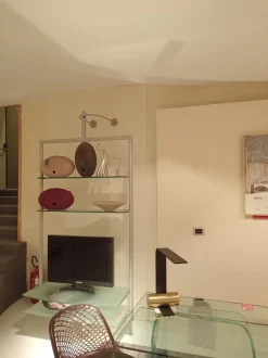 Libreria Ubiqua Porada in stile design a prezzi convenienti