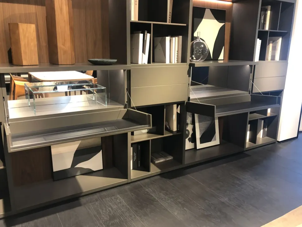 Libreria Wall system stile design di Poliform scontata