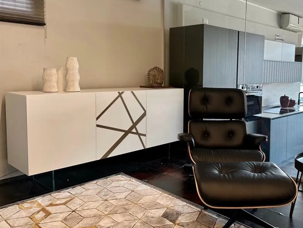 Madia 555 di Voltan con forte sconto