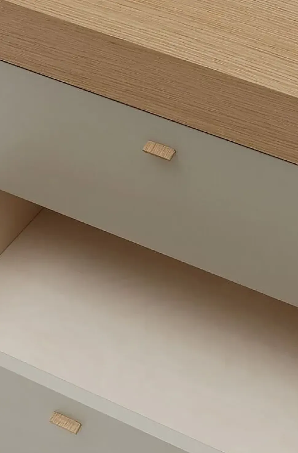 Madia di Forme’s in legno F2/form line 402 con pensili a prezzo riservato