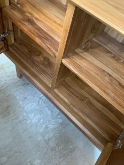 Madia di Outlet etnico in legno Madia credenza teak 150 a prezzo scontato