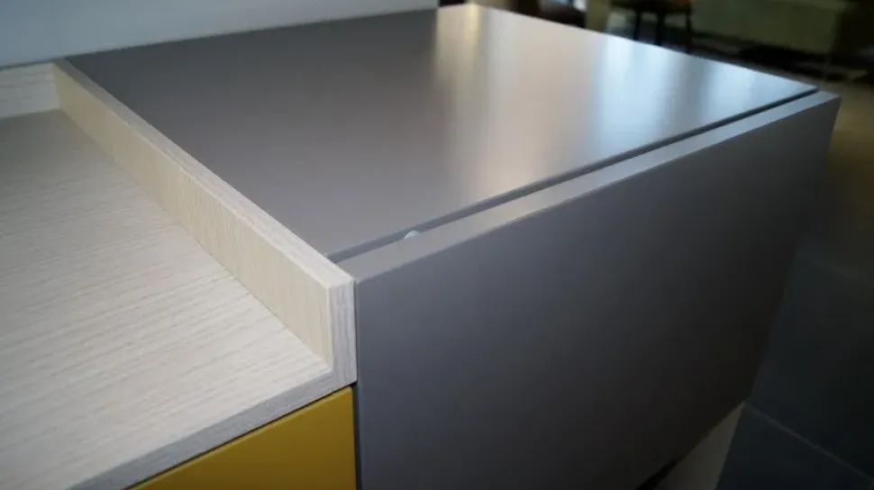 Madia di Tomasella in laccato opaco Madia tomasella remix a prezzo scontato