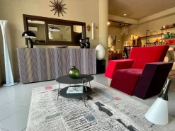 Madia Madia horm carlos in stile design di Horm in Offerta Outlet