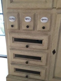 Madia modello Credenza di Artigianale a PREZZI OUTLET