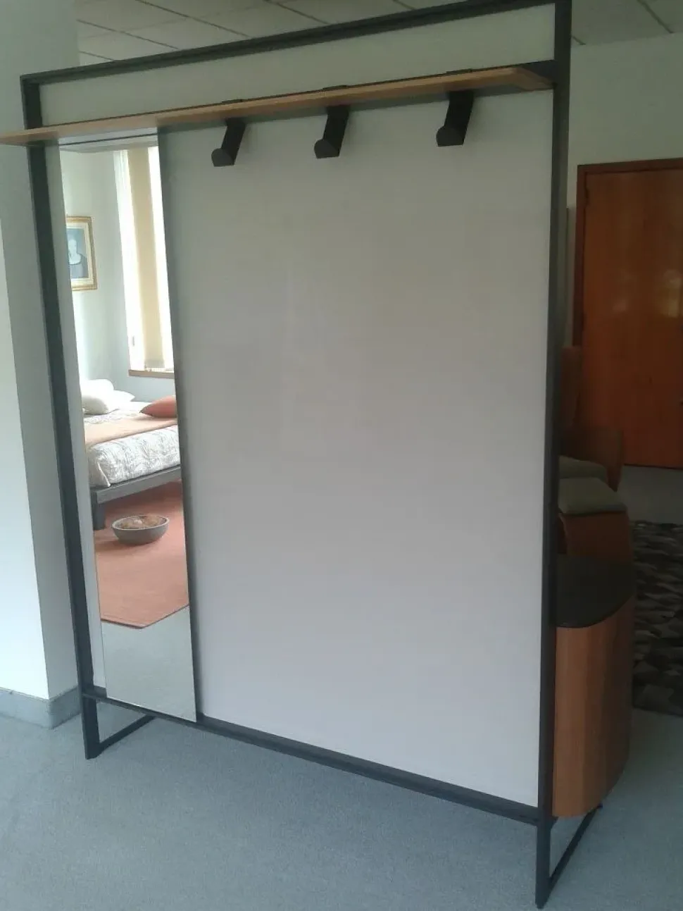 Madia modello Sidewiev noce canaletto di Caccaro a PREZZI OUTLET