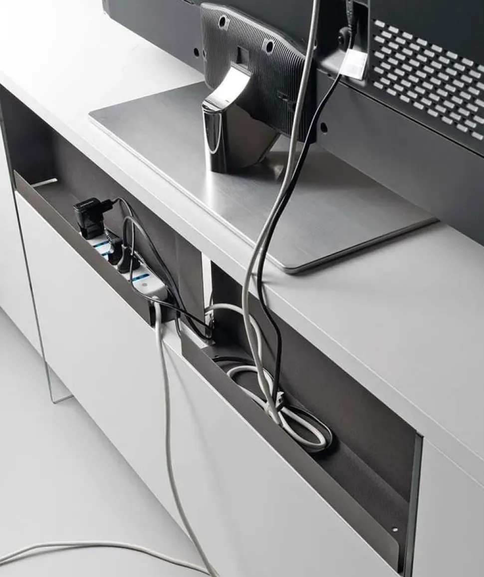 Madia Movie in stile moderno di Pezzani in Offerta Outlet