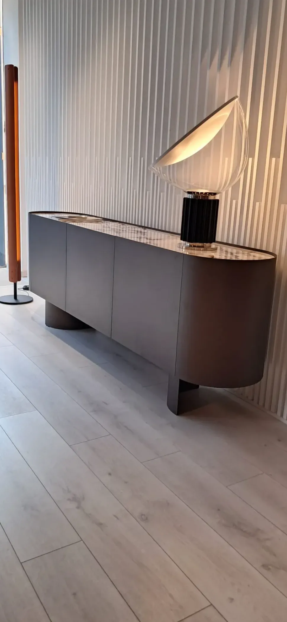 Madia Savoy in stile design di Cattelan italia in Offerta Outlet