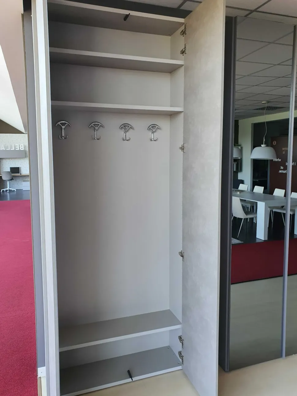 Mobile ingresso A terra modello Essential di Adok