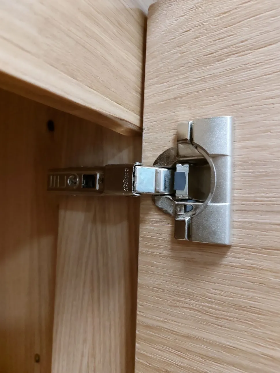 Mobile ingresso modello Kalì di Artigianale in OFFERTA OUTLET