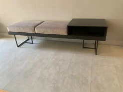 Mobile per un ingresso moderno modello T sit  di Caccaro in Offerta Outlet