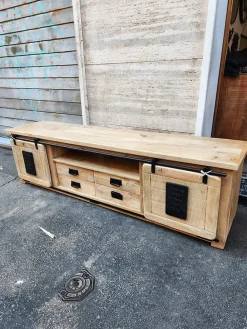 Mobile porta tv Porta tv jupiter industrial 200 di Outlet etnico con uno SCONTO IMPERDIBILE