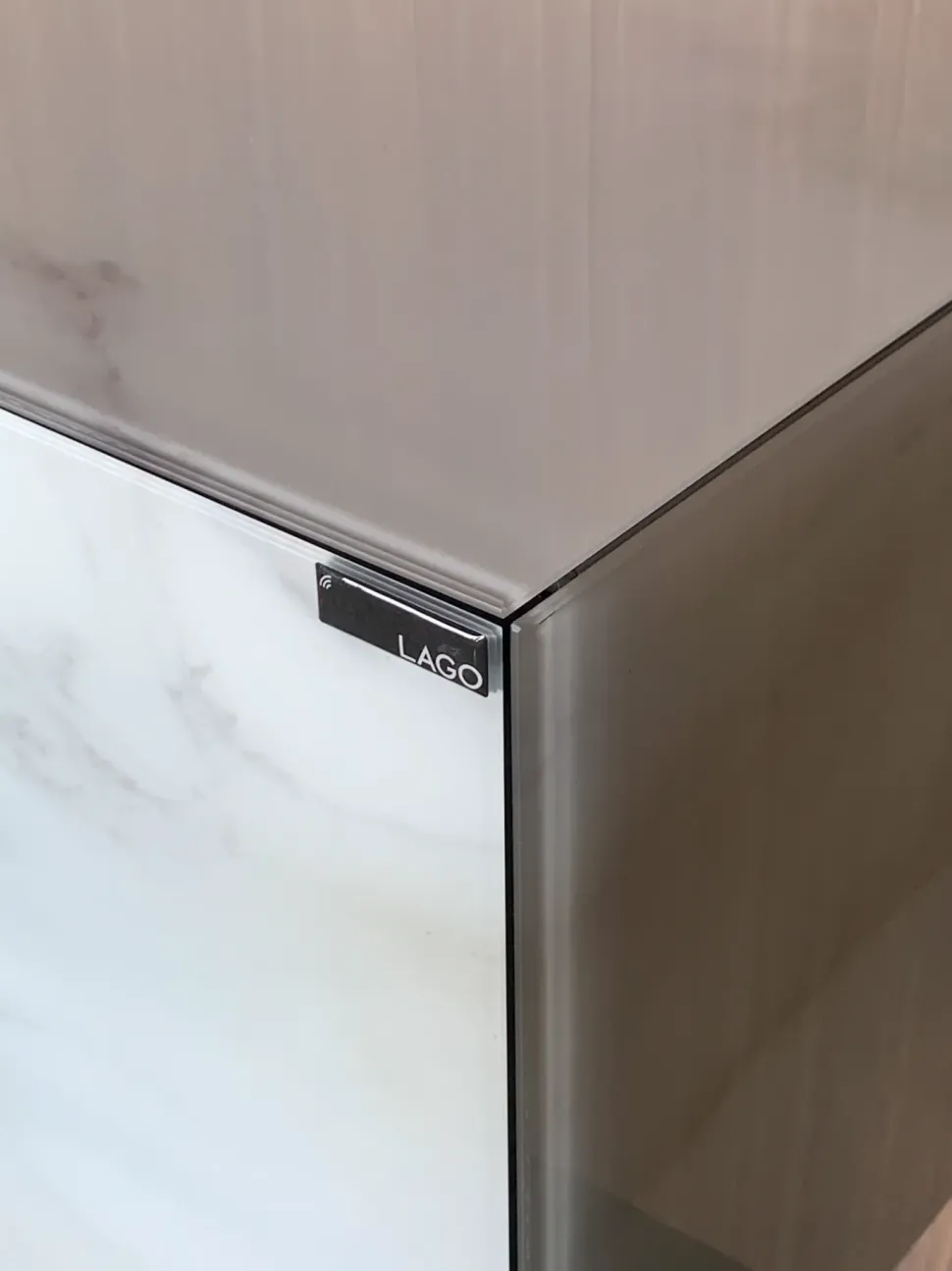 Mobile soggiorno modello Living materia e 36e8 glass di Lago a PREZZI OUTLET