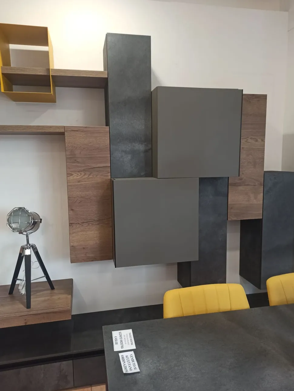 Mobile soggiorno modello Parete sfalzata di Imab scontato -50%