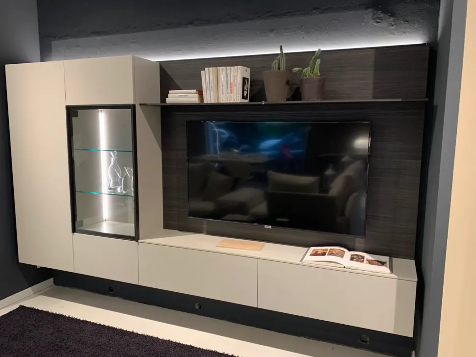 Mobile soggiorno modello Soggiorno vetrina brunito di Novamobili a PREZZI OUTLET