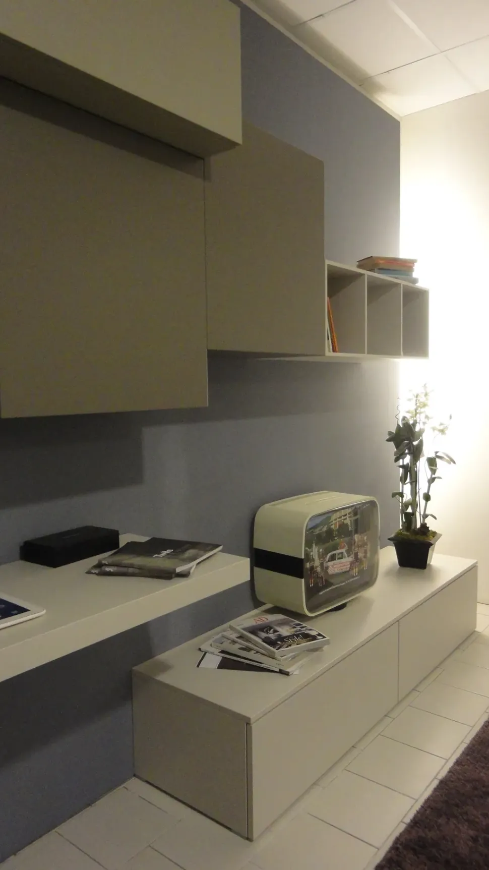 Mobile soggiorno modello Globo / vega di Mobil spa a PREZZI OUTLET