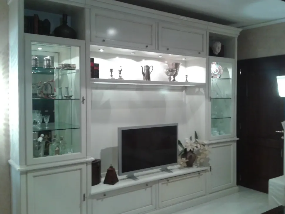 Mobile soggiorno modello Prestige mobile boiserie di Prestige a PREZZI OUTLET