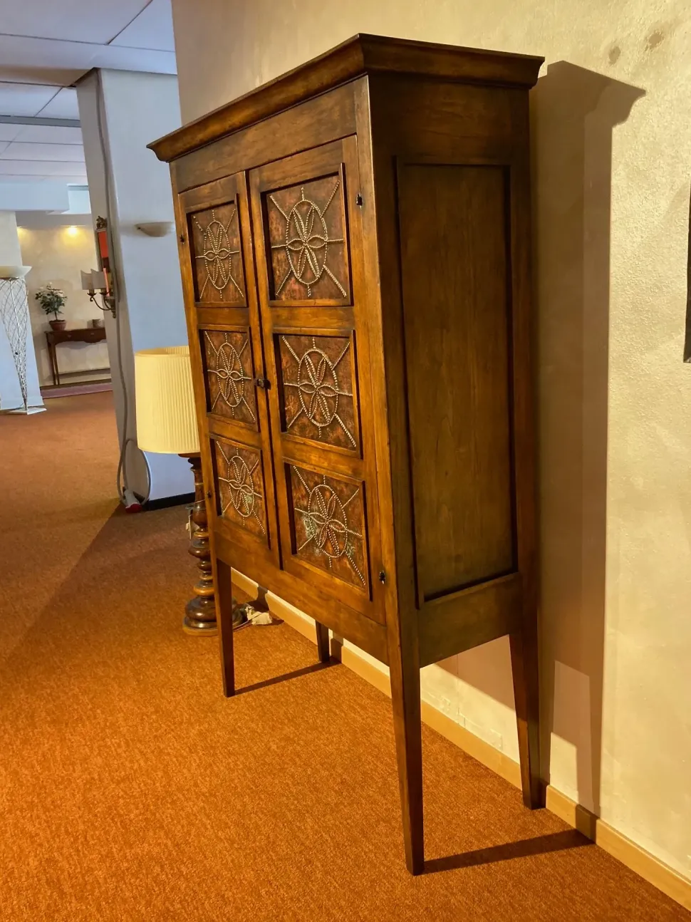 Offerta Outlet: Madia Massello stile classico Artigianale.