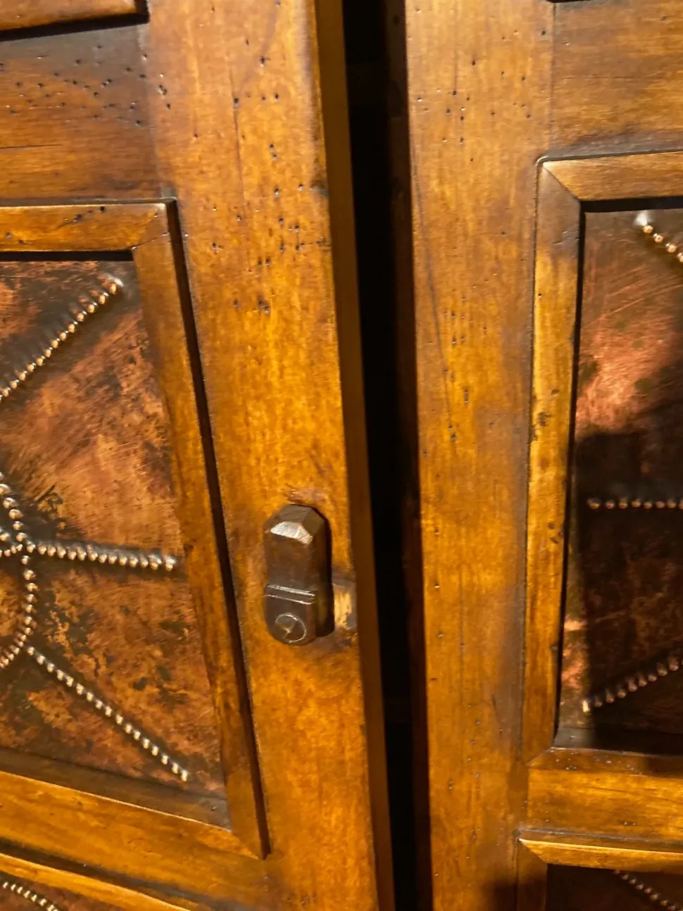 Offerta Outlet: Madia Massello stile classico Artigianale.