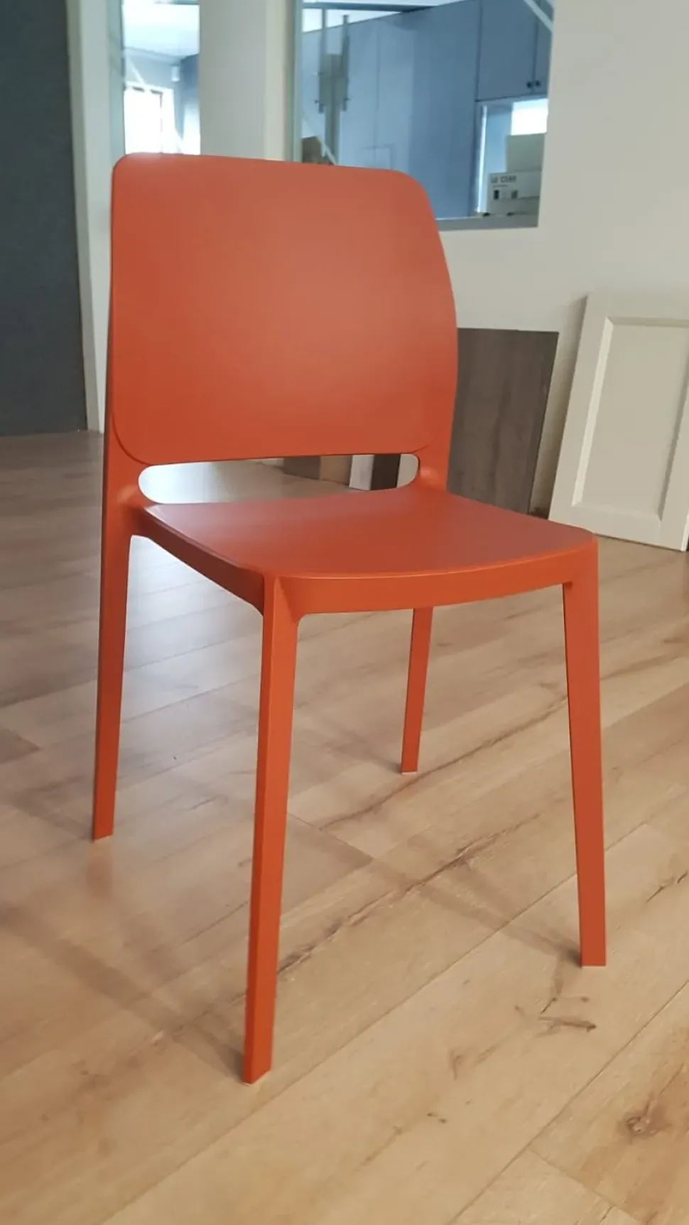 Offerta Outlet: Sedia Point House, senza braccioli. Acquista ora!