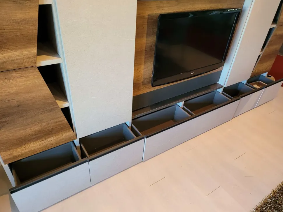 Parete attrezzata Diagonal special 2021 di Tomasella in OFFERTA OUTLET