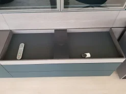 Parete attrezzata Grid dell'azienda Molteni & c con uno sconto esclusivo