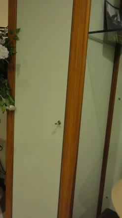 Parete attrezzata in legno stile moderno Soggiorno Artigianale