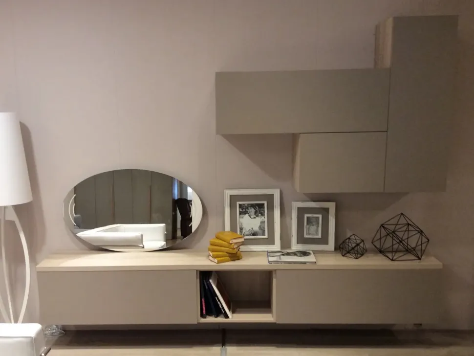 Parete attrezzata in stile moderno Artigianale in laccato opaco Offerta Outlet