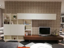 Parete attrezzata Lounge del brand Armobil con un ribasso esclusivo