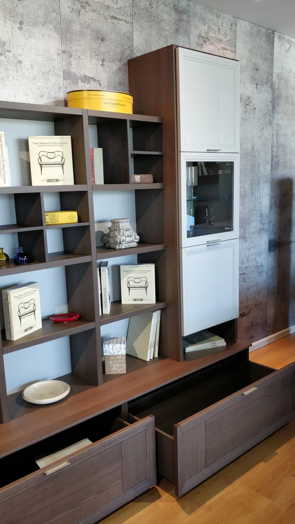 Parete attrezzata Medea Tomasella in stile classica a prezzo ribassato