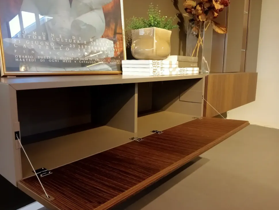 Parete attrezzata Mobile sospeso skyline Astor mobili in stile design a prezzo ribassato