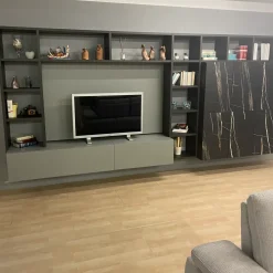 Parete attrezzata Orme Orme in stile design a prezzo ribassato